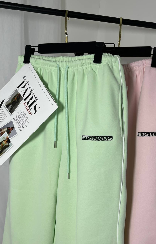 Спортивные брюки